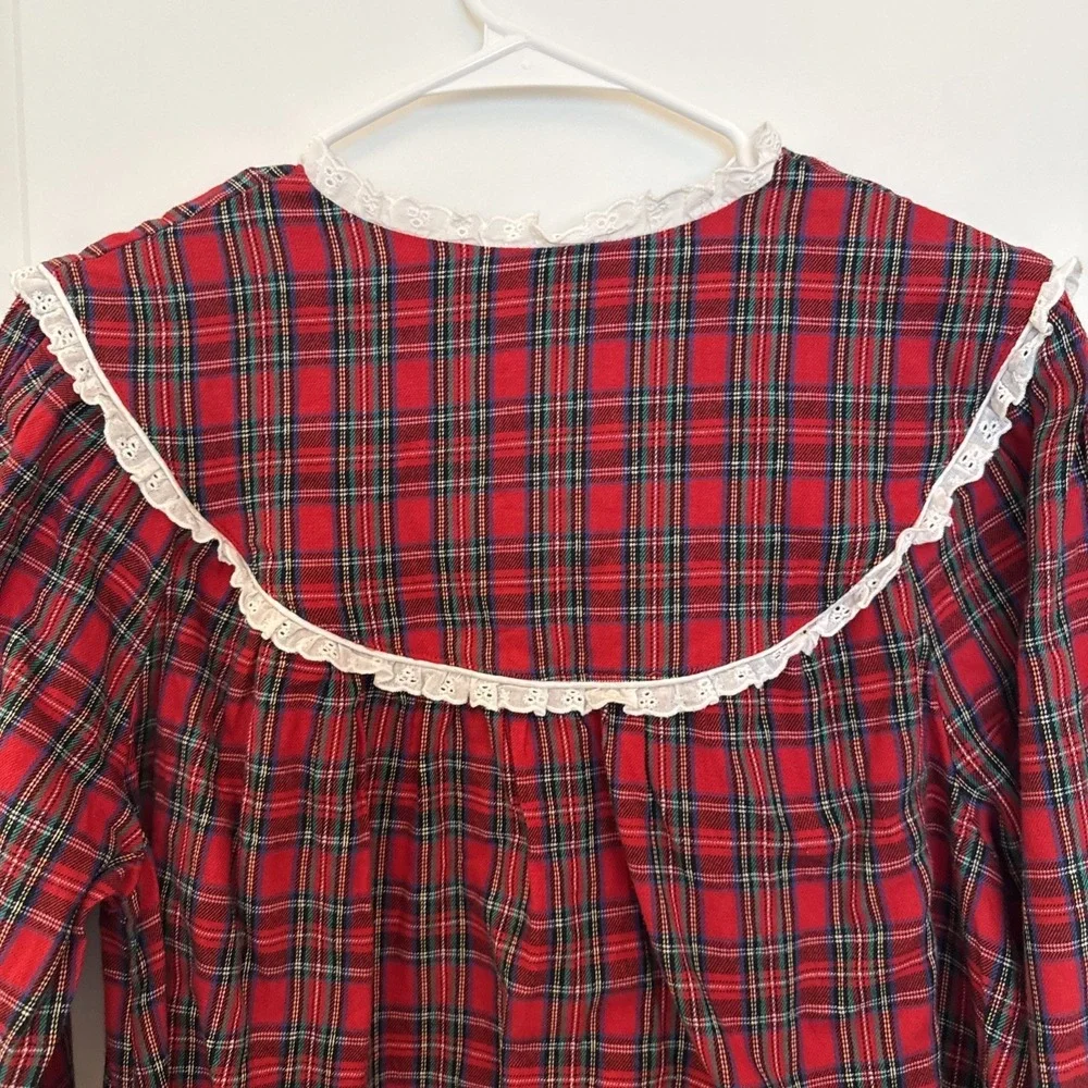 Land of Salzburg Size M Cotton Flannel Plaid Nightgown Red peter pan